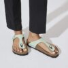Gizeh Soft Footbed Nubuckleer Matcha Gizeh Soft Footbed Nubuckleer Matcha